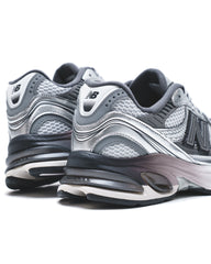 New Balance Men 2010 Metallic Silver U2010753