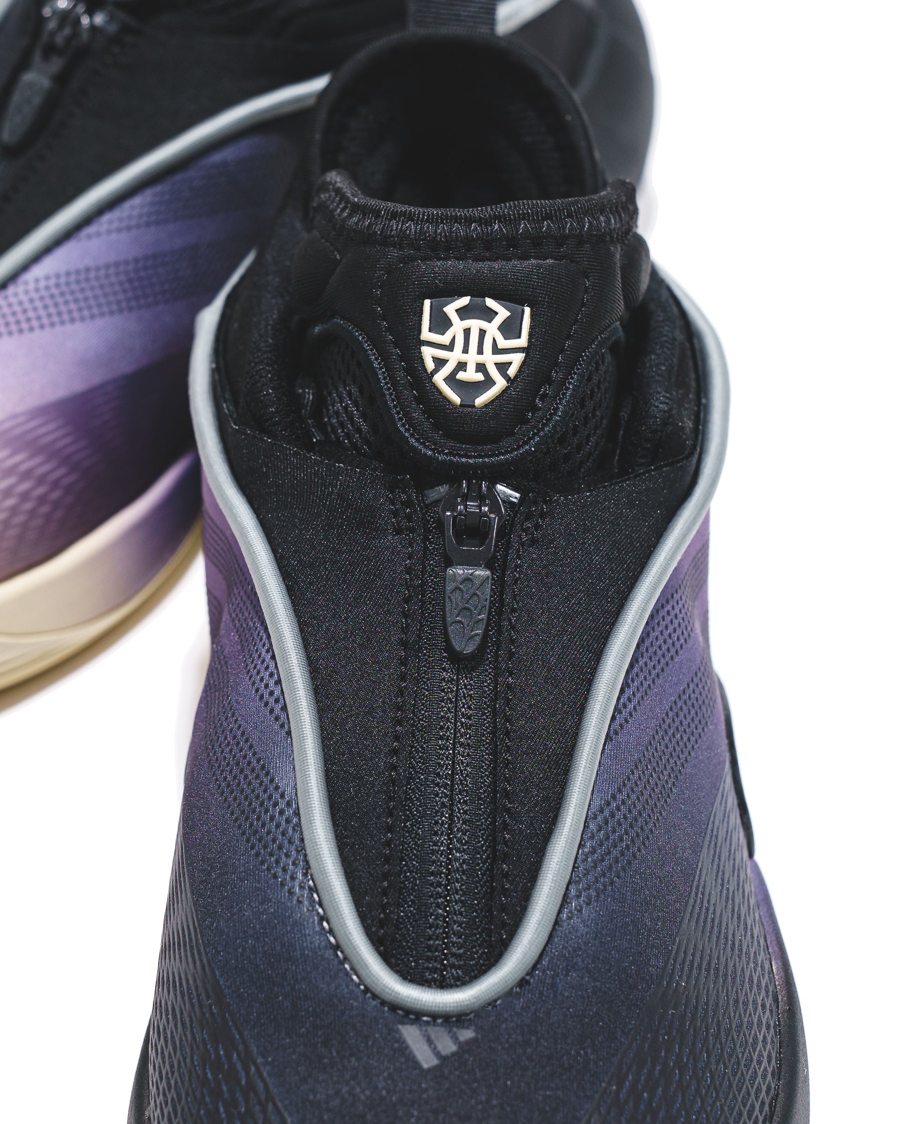 Adidas Basketball Unisex D.O.N. Issue 7 Black JR9503 - FOOTWEAR - Canada