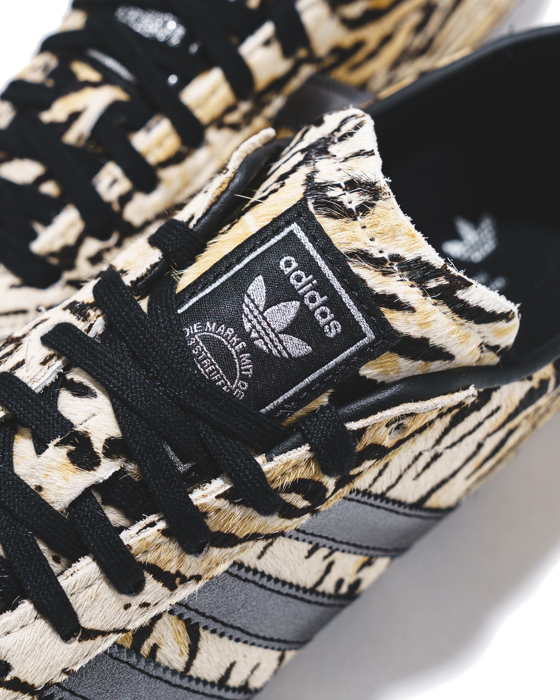 Adidas Women Tokyo Off White Core Black KI4173 - FOOTWEAR - Canada