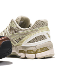 Asics Men Gel-Kayano 20 Black Reddish Brown 1203A388-002 - FOOTWEAR - Canada