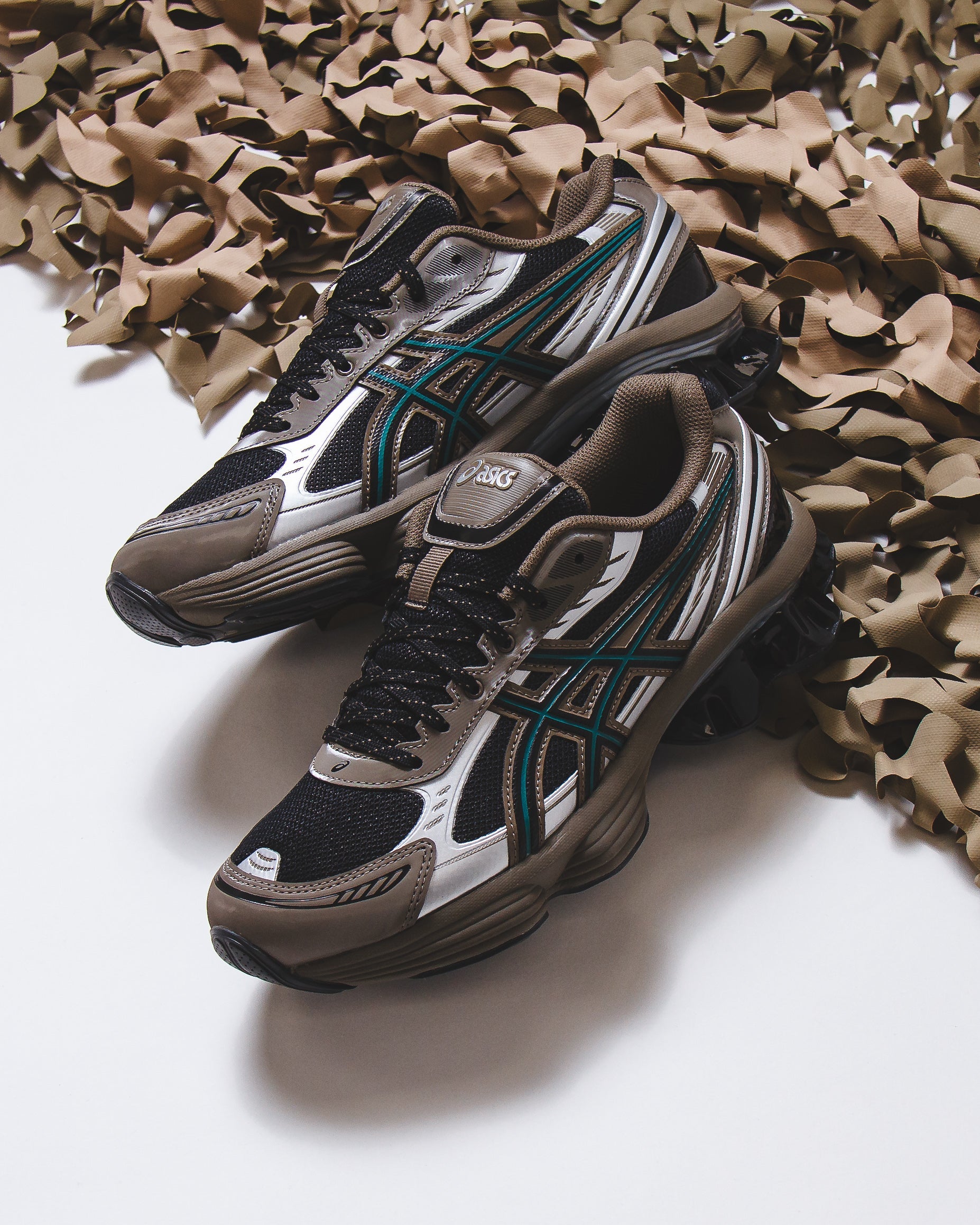 Asics Men Gel-Kinetic Fluent Black Dark Taupe 1203A737-002 - FOOTWEAR - Canada