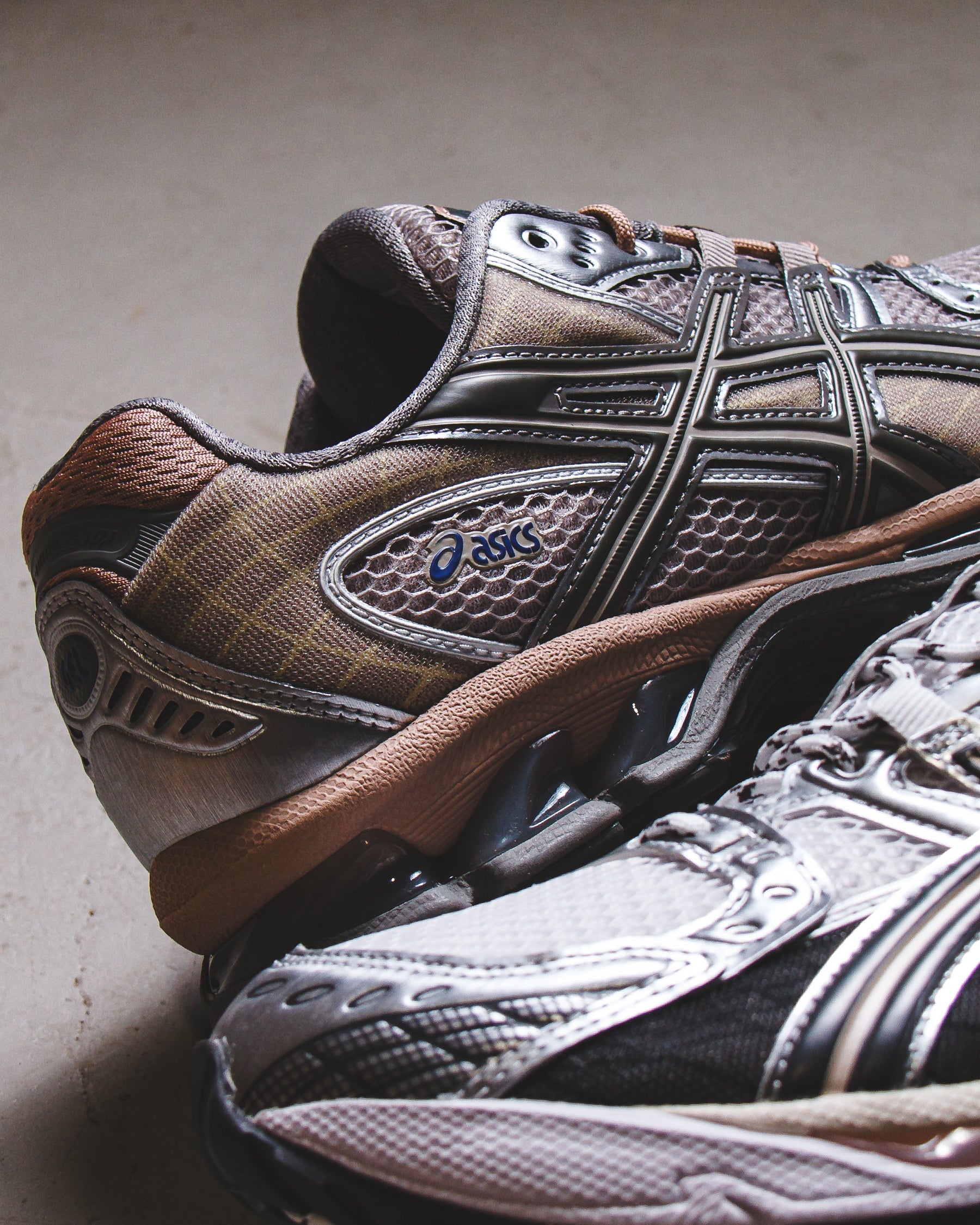 Asics Unisex Gel-Nimbus 10.1 Moonrock Truffle Grey 1203A543-250 - FOOTWEAR - Canada