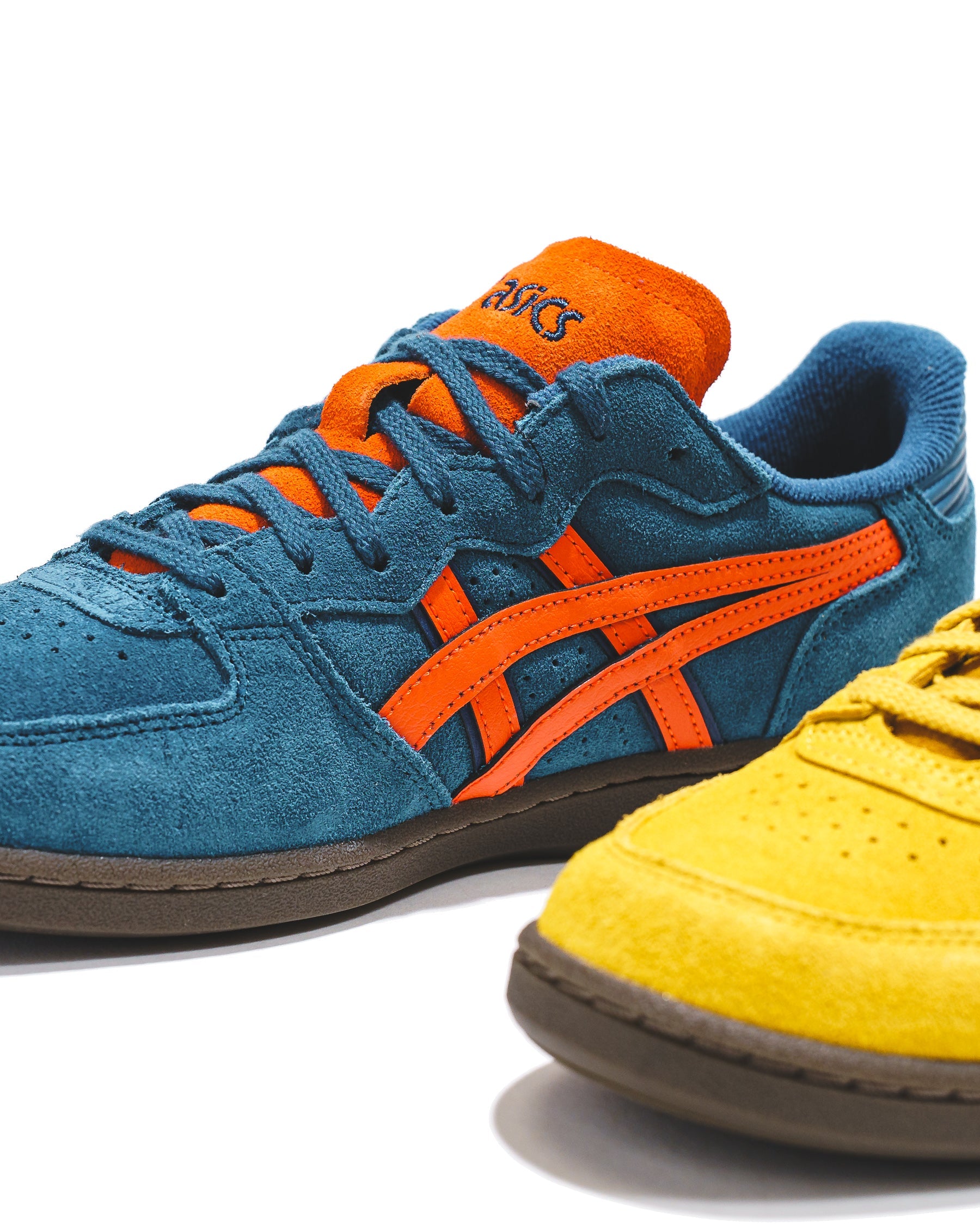 Asics Unisex Skyhand OG Hornet Spice Curry 1203A452-750 - FOOTWEAR - Canada