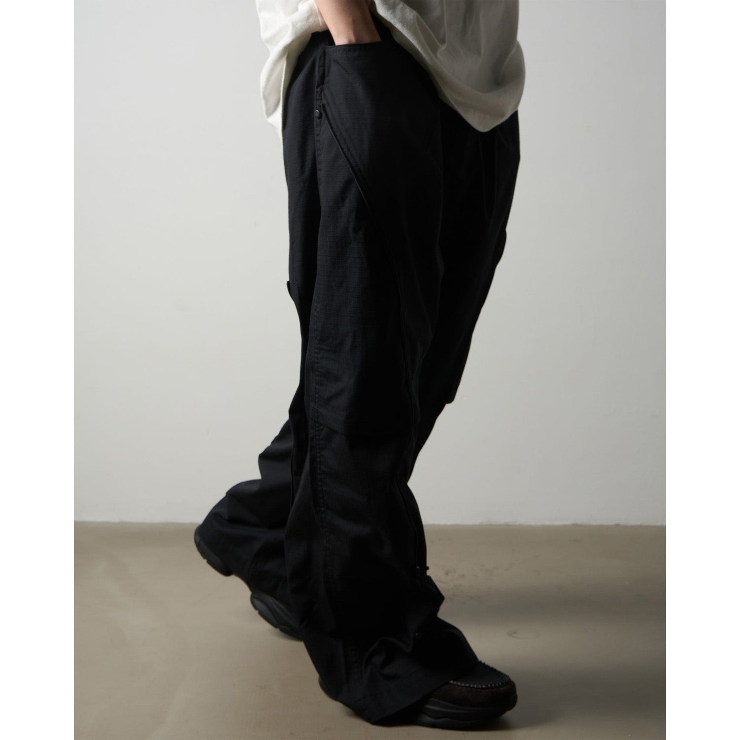 LAKH Detachable Ten Pockets Cargo Pants Black - BOTTOMS - Canada