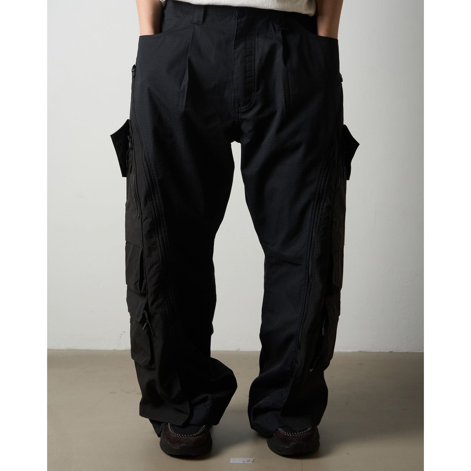 LAKH Detachable Ten Pockets Cargo Pants Black - BOTTOMS - Canada