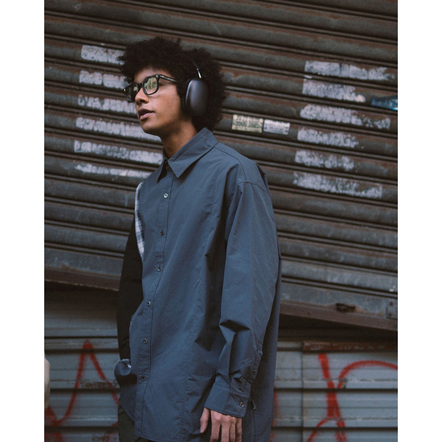 LAKH Paneled Patchwork Long Shirt Black - TOPS - Canada