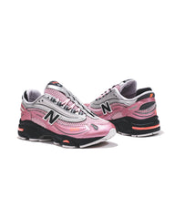 New Balance Unisex 1000 Pink Taffy Silver Metallic M1000U - FOOTWEAR - Canada