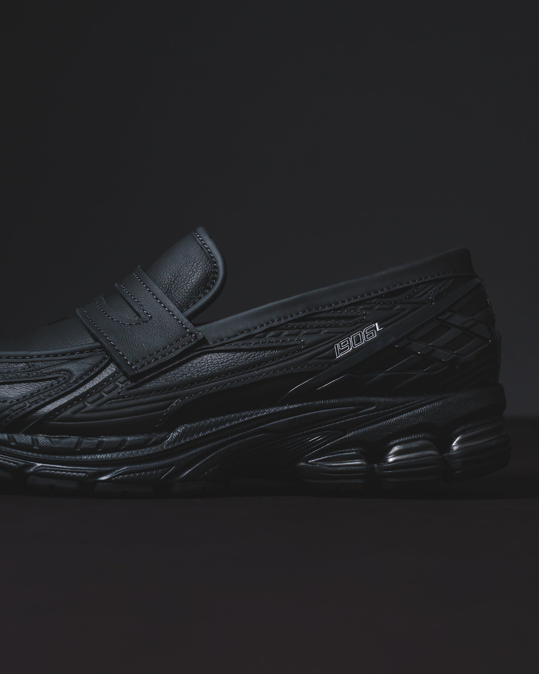 New Balance Unisex 1906L Black U1906LBN - FOOTWEAR - Canada