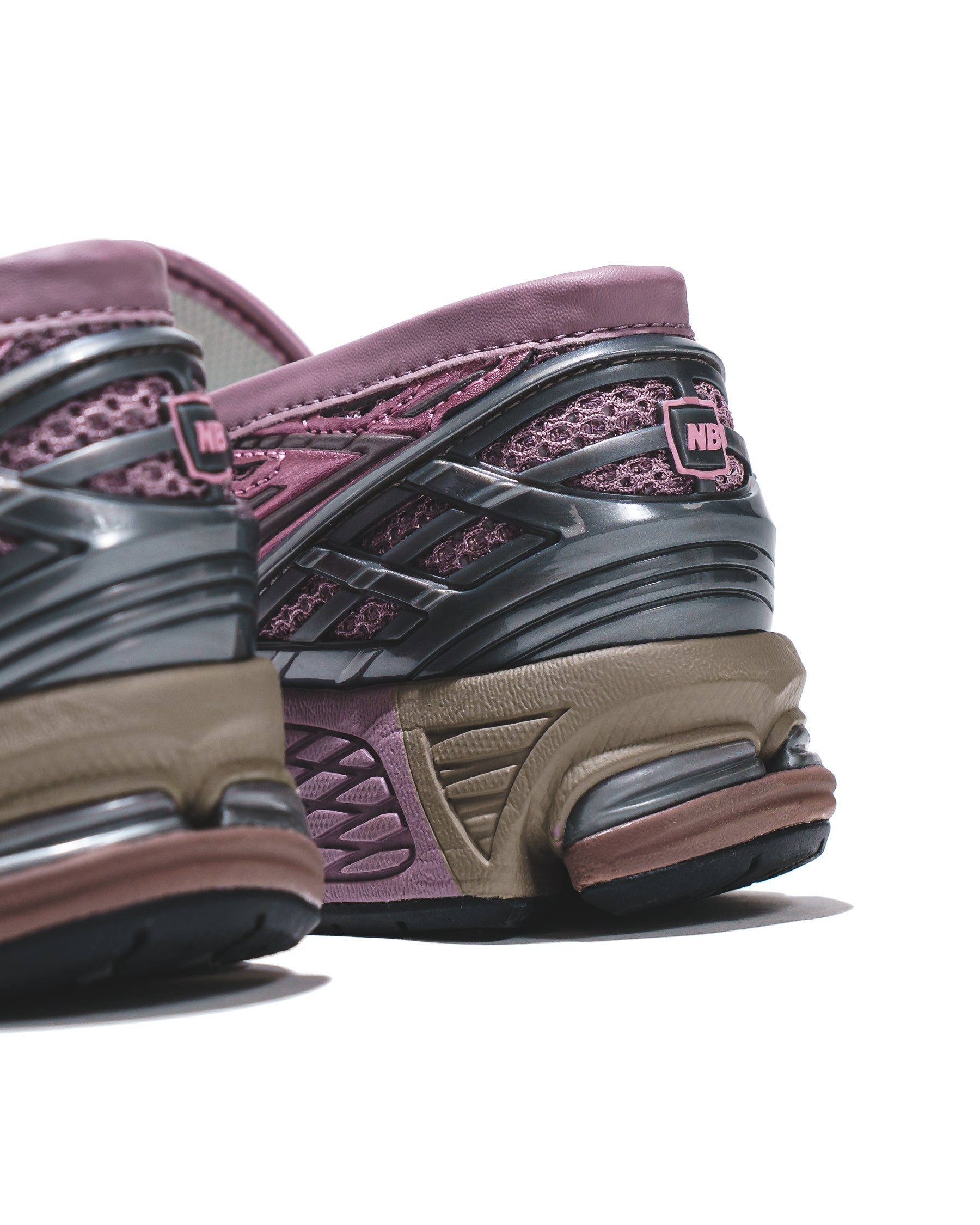 New Balance Unisex 1906L Metallic Pink U1906LAU FOOTWEAR Canada