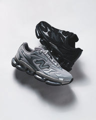 New Balance Unisex 2000 Black Metallic U200078C - FOOTWEAR - Canada