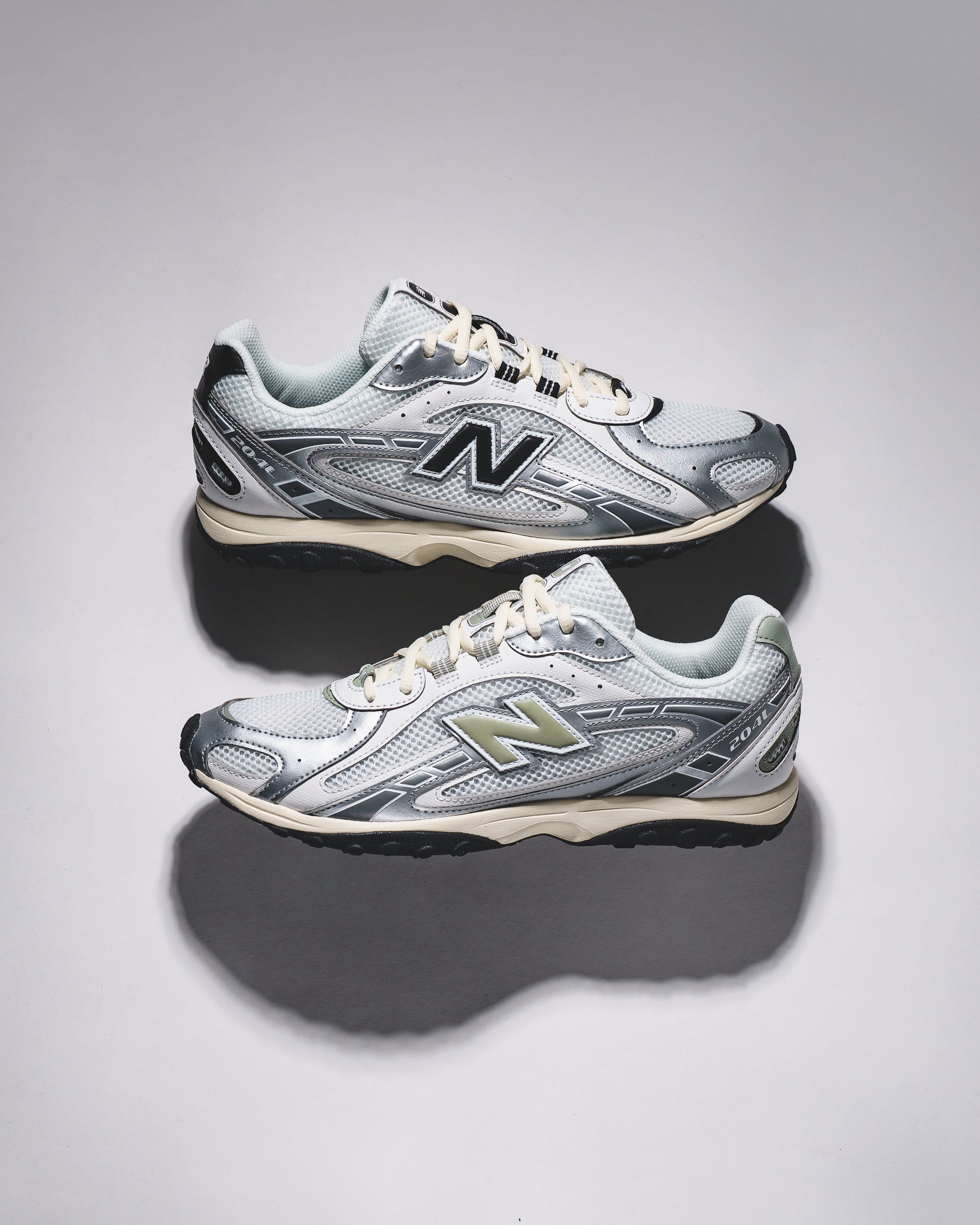 New Balance Unisex 204L Silver Metallic Black U204LSWD - FOOTWEAR - Canada