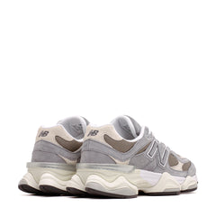 Go to BRANDS - FOOTWEAR - Canada