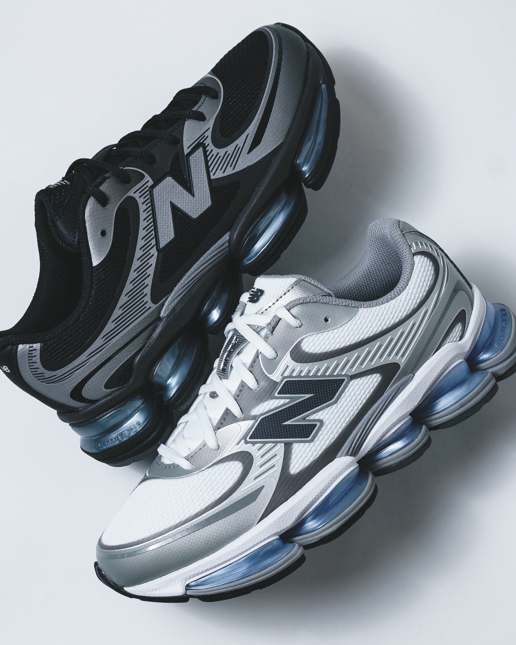 New Balance Unisex Abzorb 2000 Black Dark Silver Metallic U2000EA - FOOTWEAR - Canada