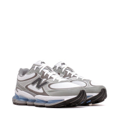 New Balance Unisex Abzorb 2000 White Silver Metallic U2000AA - FOOTWEAR - Canada
