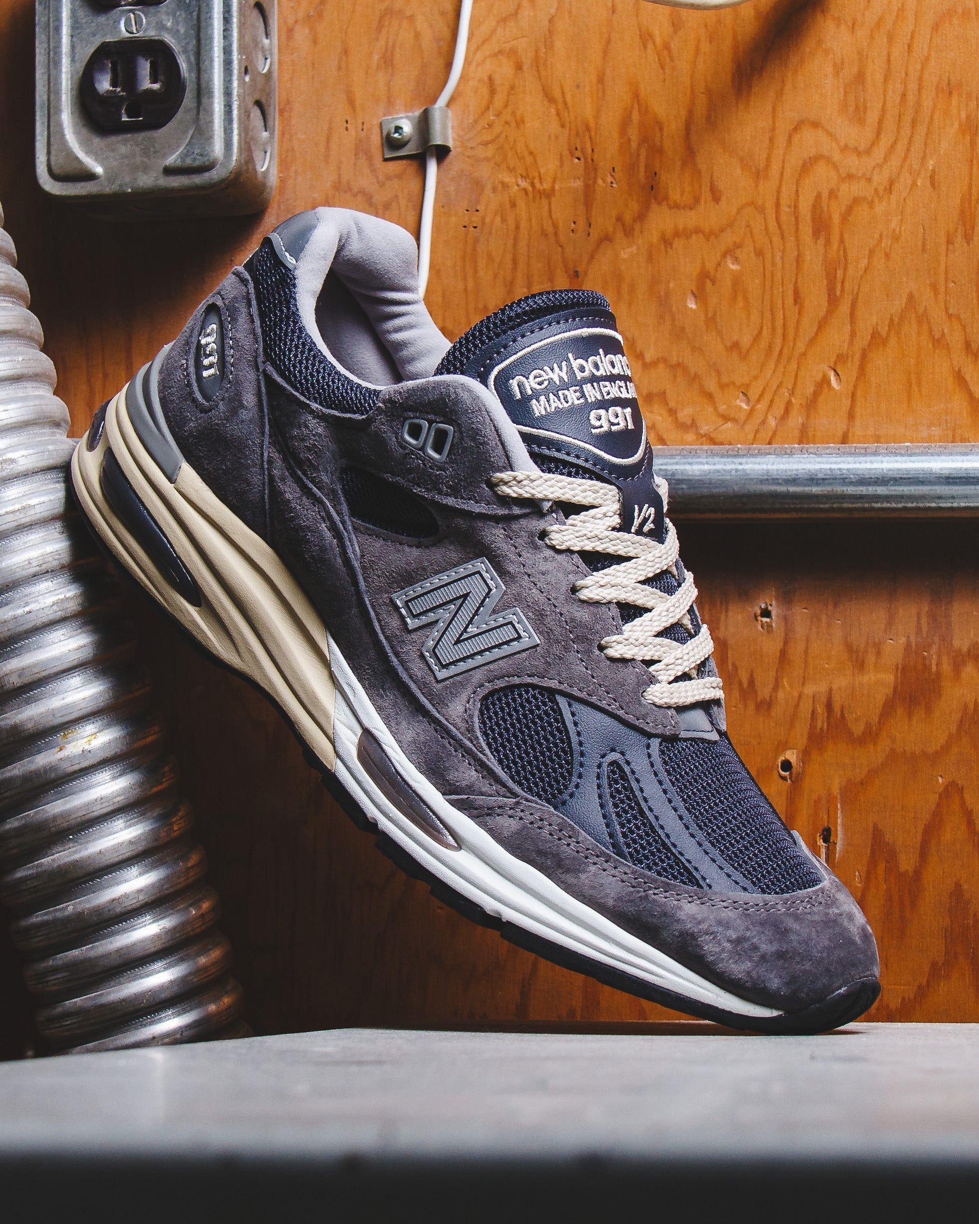 New Balance Unisex MADE in UK 991v2 Gray U991GG2 - FOOTWEAR - Canada