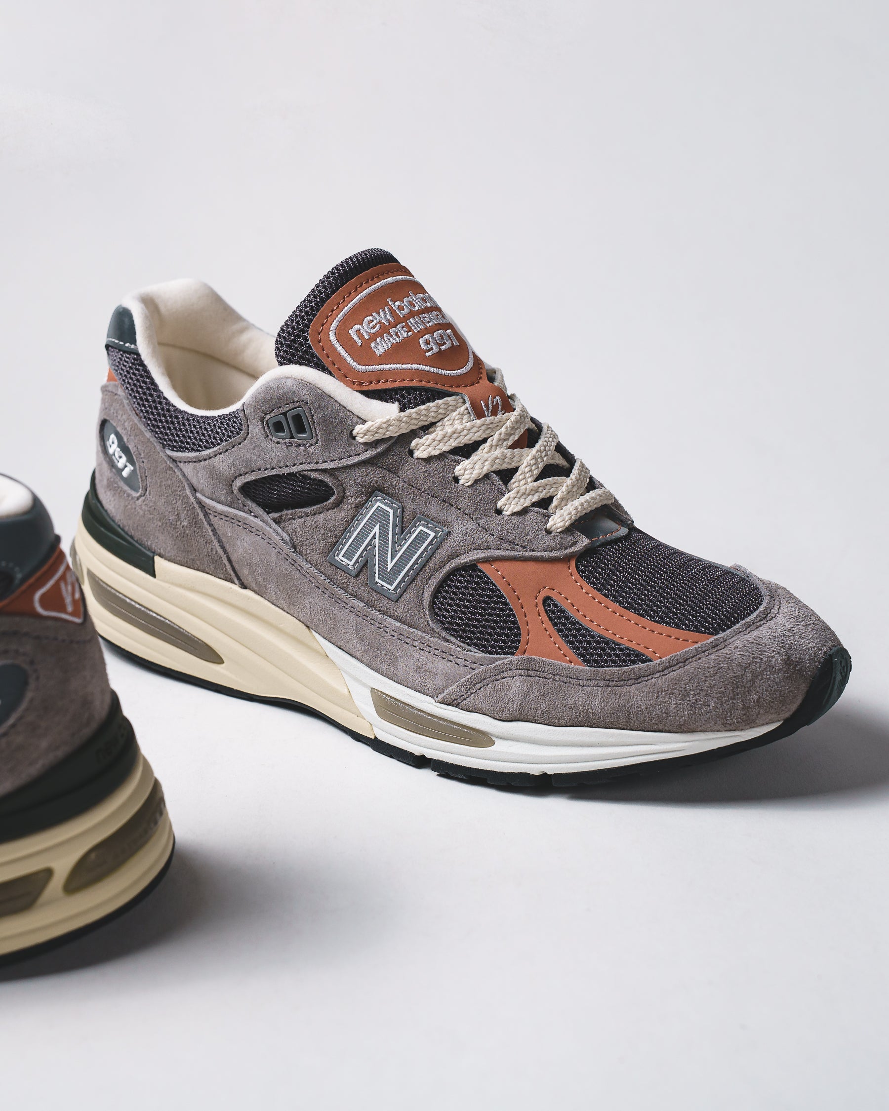 New Balance Unisex Made in UK 991v2 Elephant Skin Cork U991GC2 - FOOTWEAR - Canada