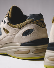 New Balance Unisex Made in UK 991v2 Neo Synthesis Silver Birch U991PW2 - FOOTWEAR - Canada