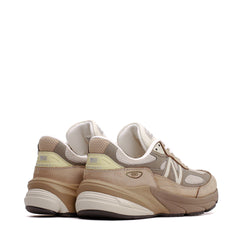 New Balance Unisex Made in USA 990v6 Driftwood Timberwolf U990SG6 - FOOTWEAR - Canada