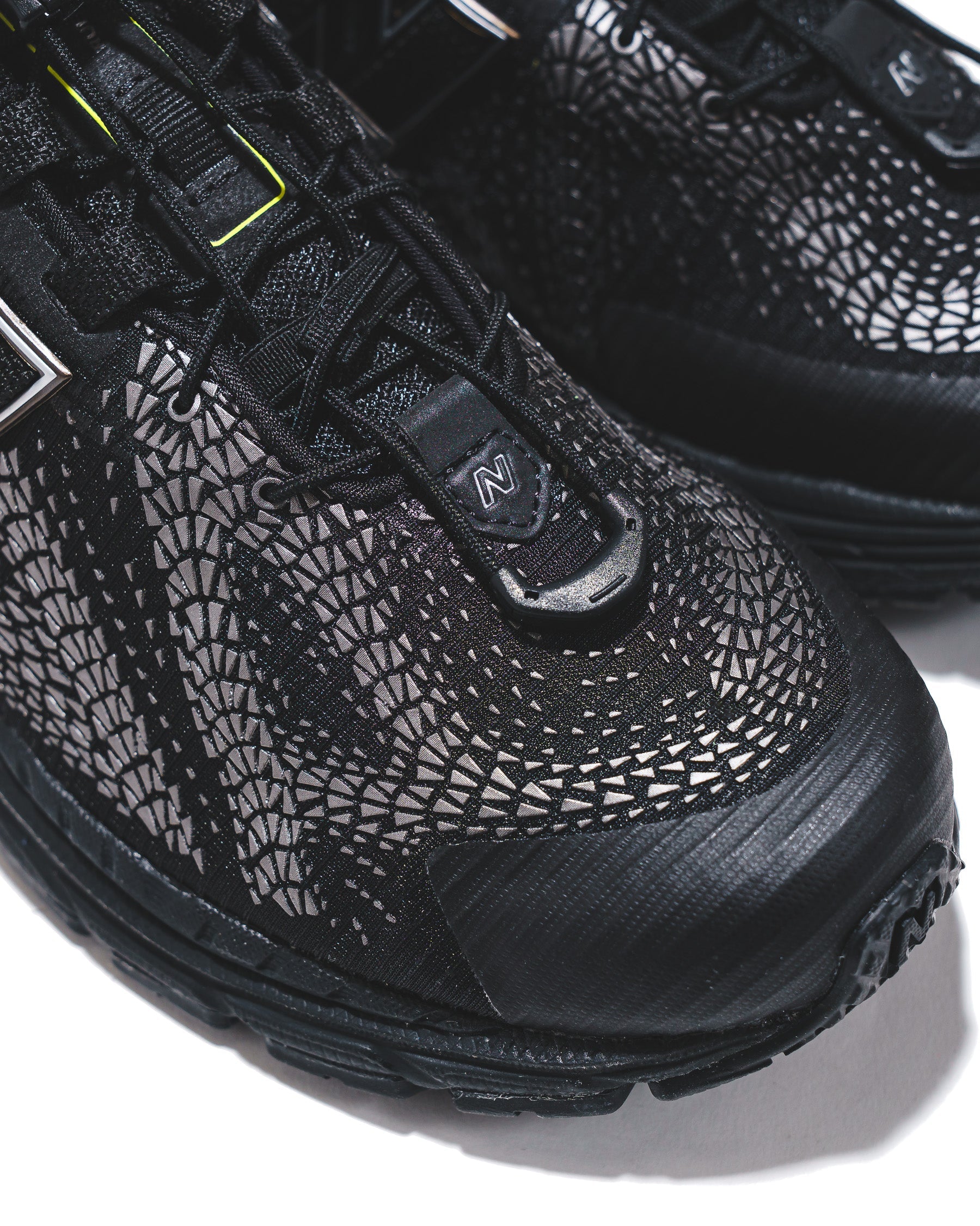 New Balance Unisex U1906F Black Alkaline Green U19068PN - FOOTWEAR - Canada