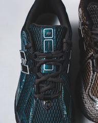 New Balance Unisex U1906RV1 Medusa Green Black U190646S - FOOTWEAR - Canada