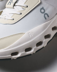 ON Women THE ROGER Wildcard Ivory Evergreen 3WG10322491 - FOOTWEAR - Canada