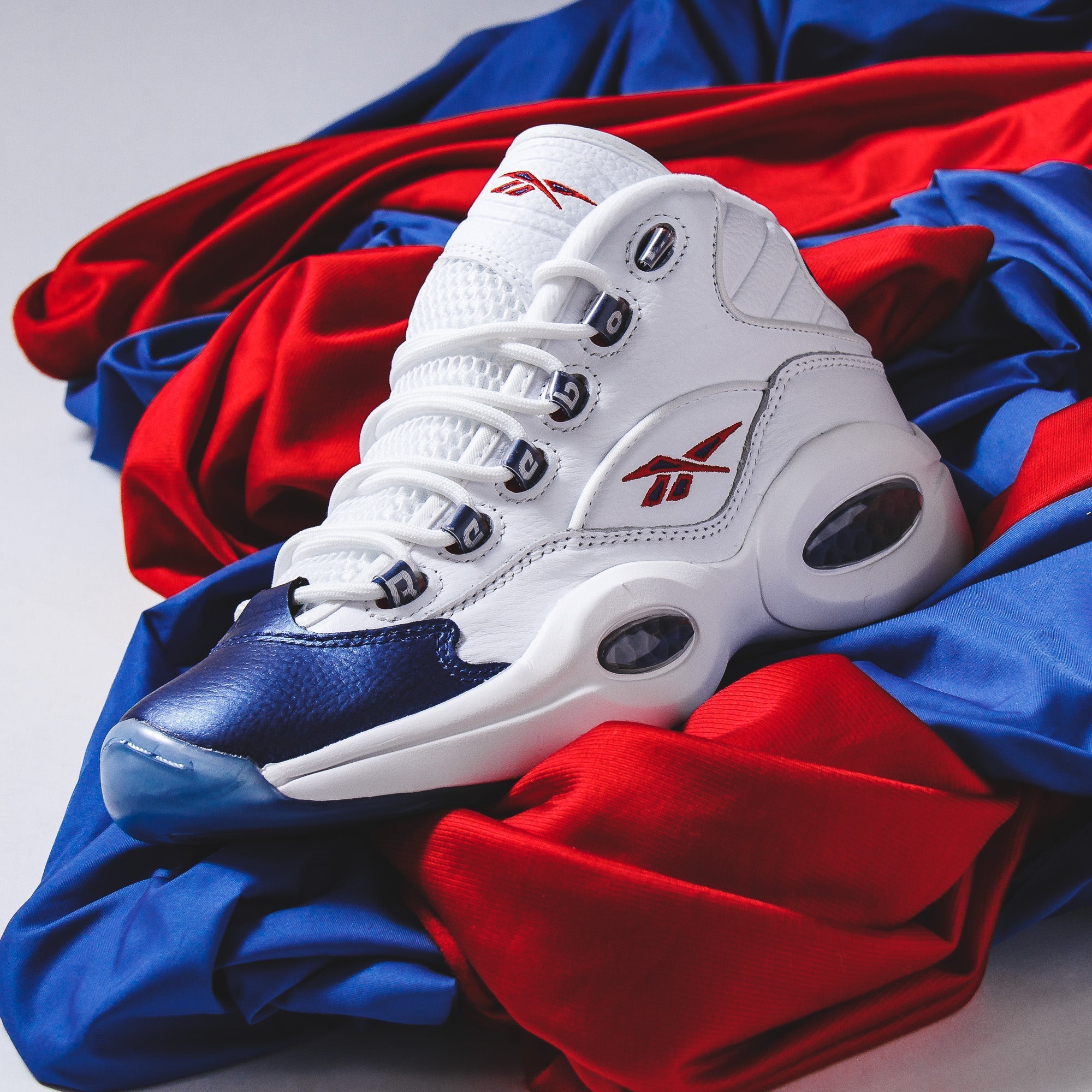 Reebok Classics Men Question Mid Allen Iverson Blue Toe GX0227 - FOOTWEAR - Canada