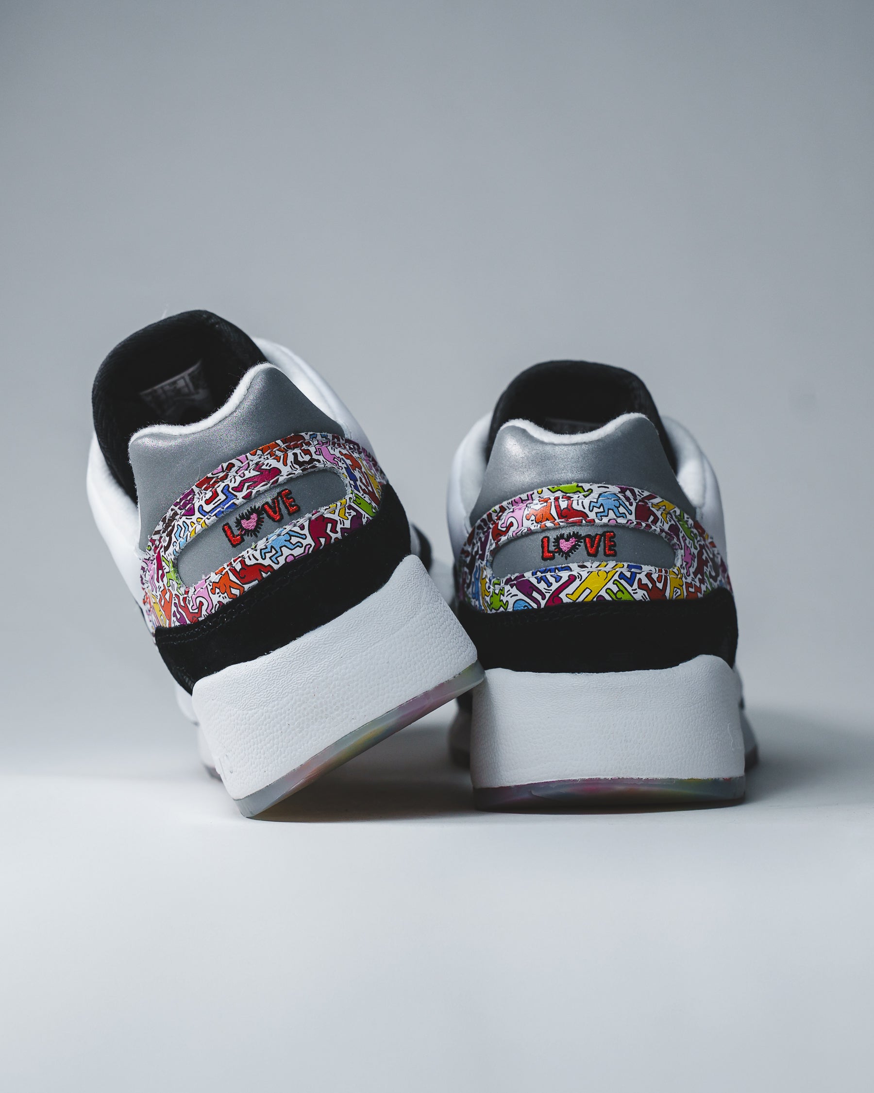 Decrease quantity for Saucony x Keith Haring Men Shadow 6000 White Black S70973-1 - FOOTWEAR - Canada