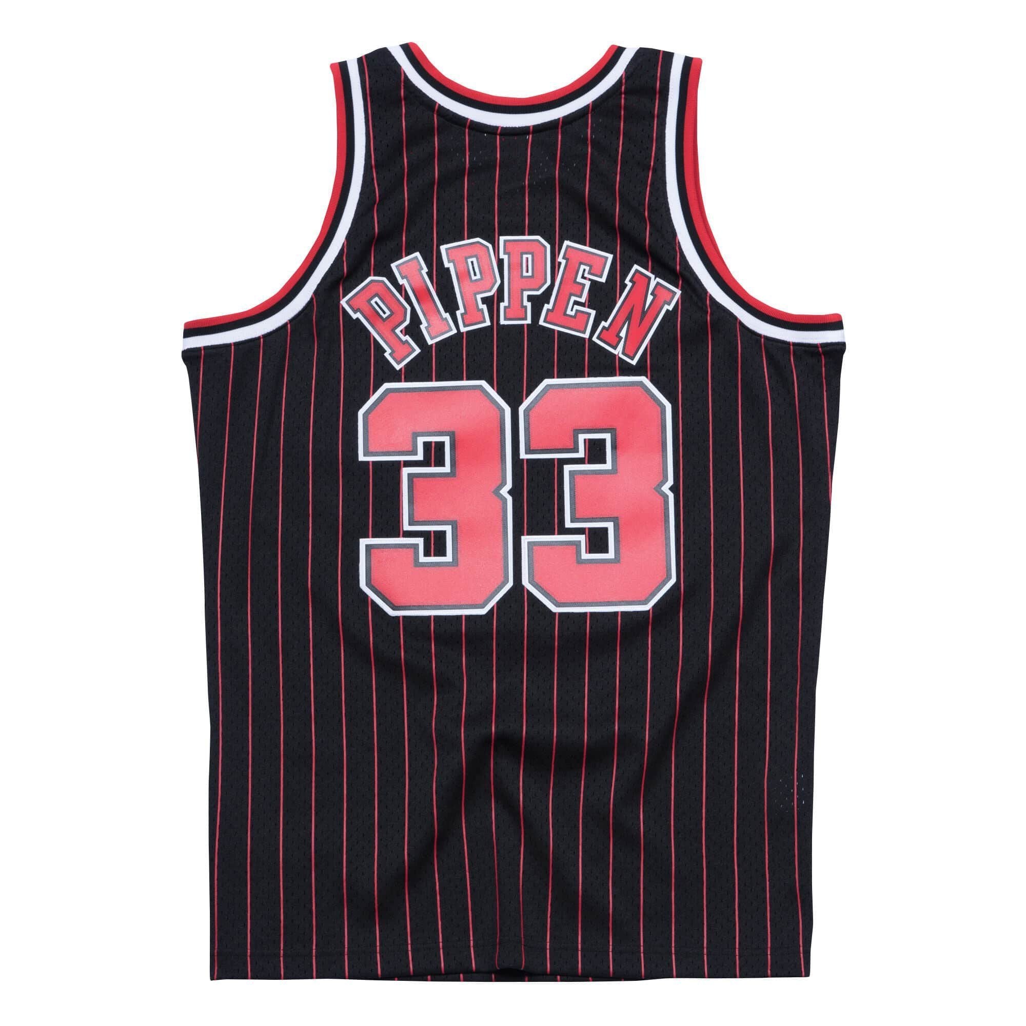 Mitchell & Ness NBA Chicago Bulls Swingman Jersey Scottie Pippen Black Men SMJYCBUKSPI95 - TOPS - Solestop.com - Canada