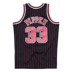 Mitchell & Ness NBA Chicago Bulls Swingman Jersey Scottie Pippen Black Men SMJYCBUKSPI95 - TOPS - Solestop.com - Canada