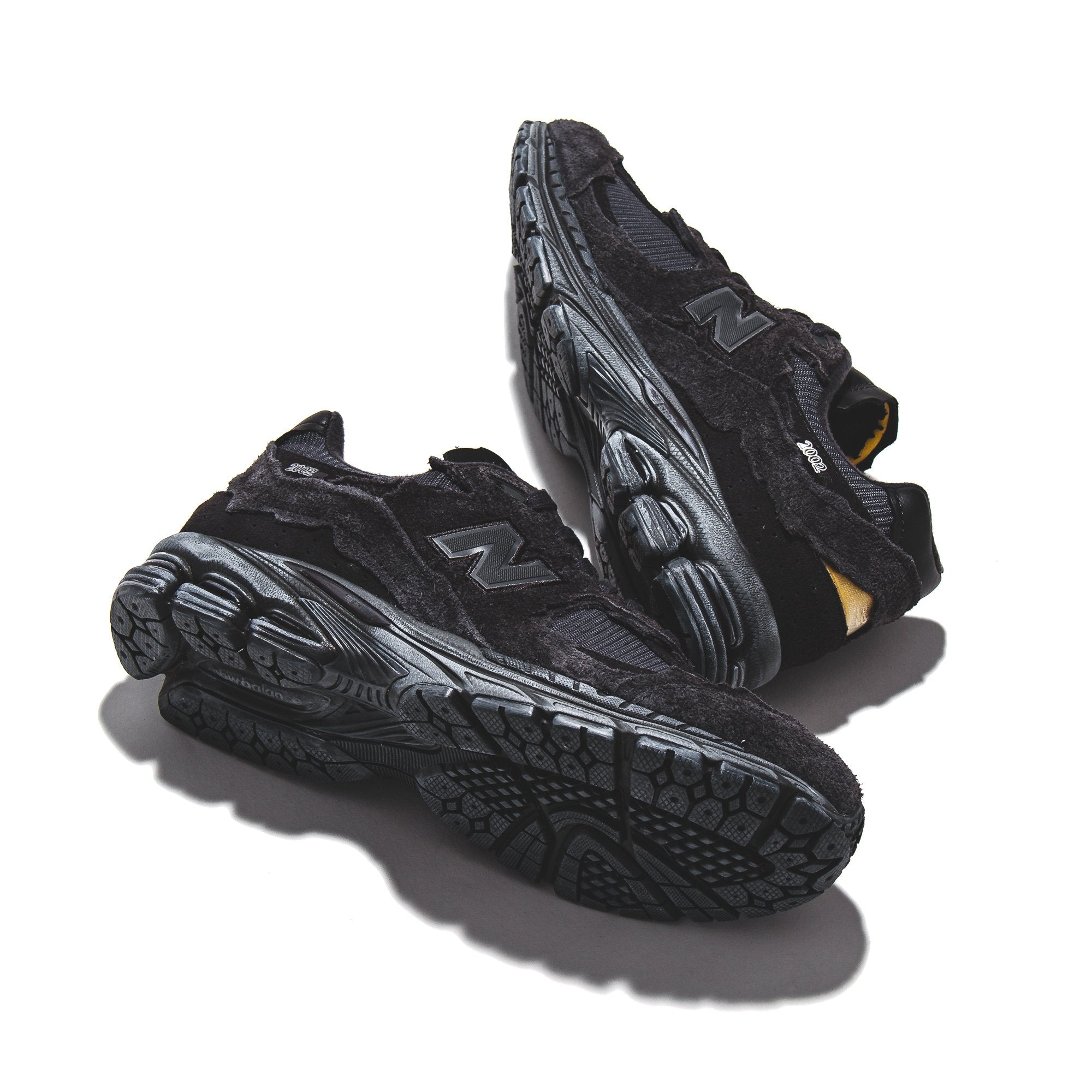 New Balance Men 2002R Phantom M2002RDB - FOOTWEAR - Canada