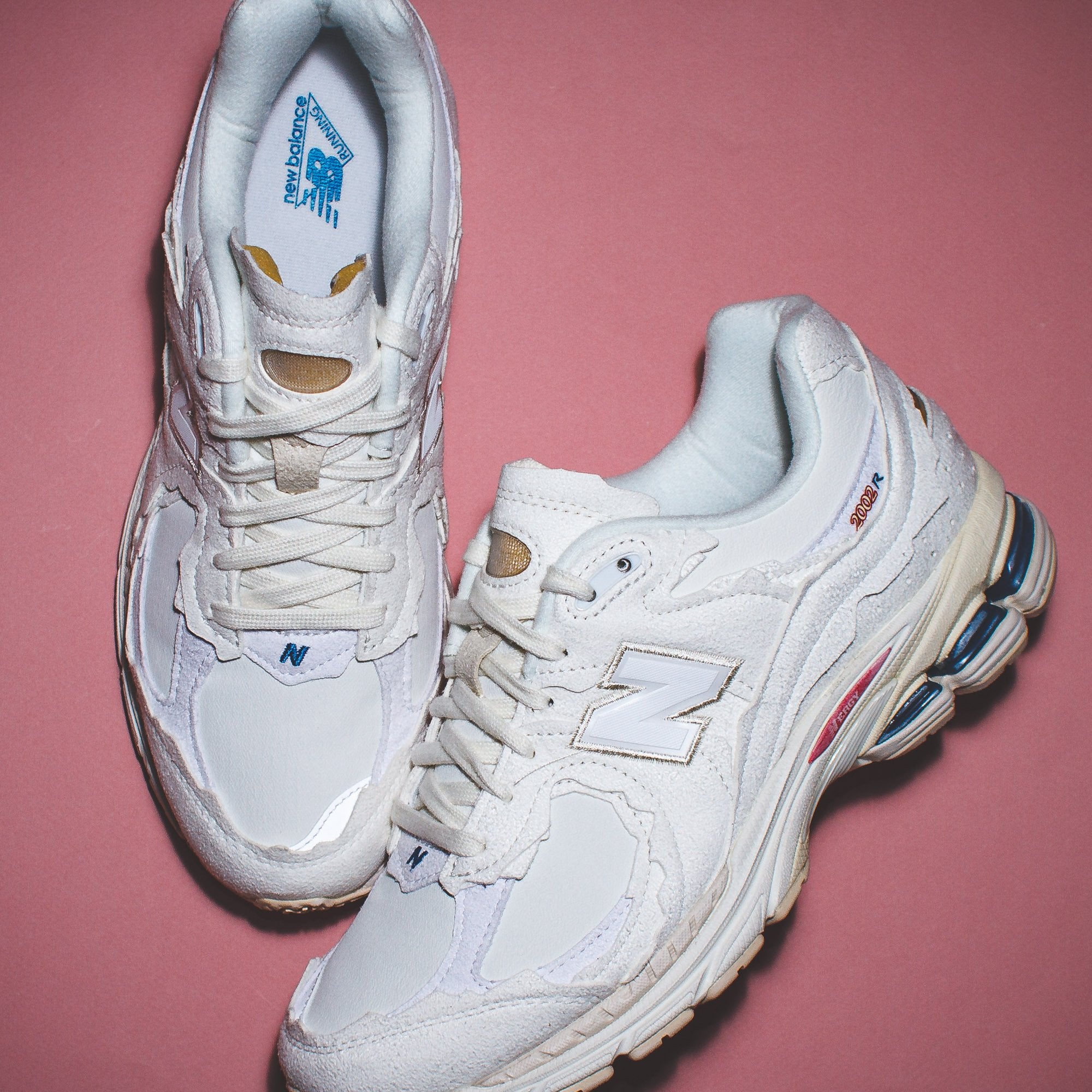 New Balance Men 2002R Sea Salt M2002RDC - FOOTWEAR - Canada