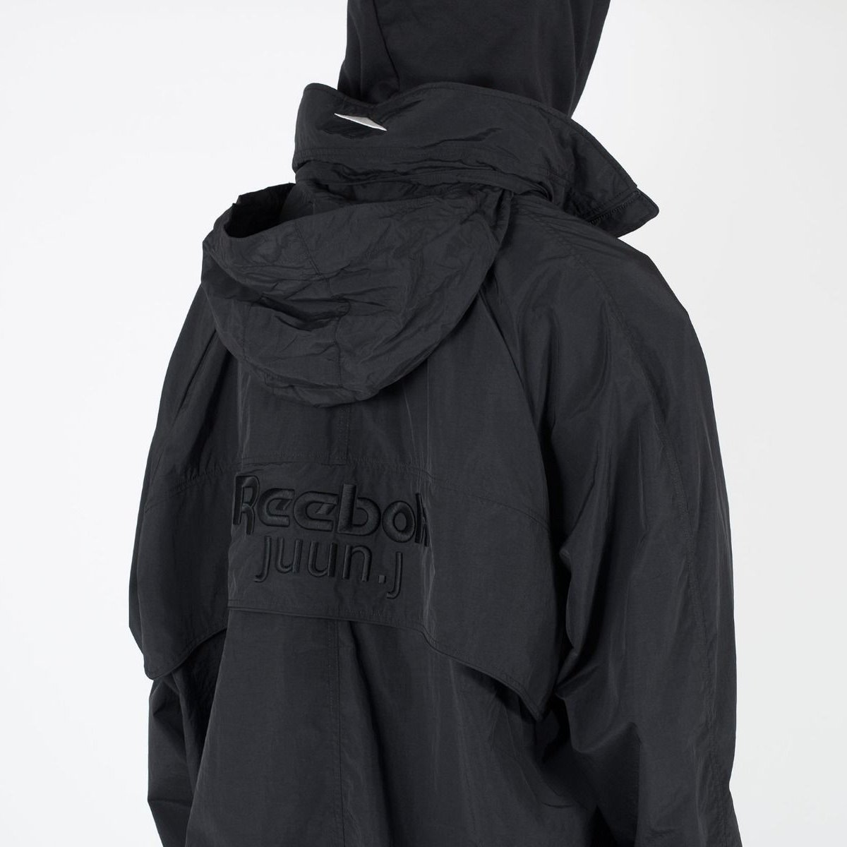 OUTERWEAR - Reebok Men X Juun.J Windbreaker Black GN1543