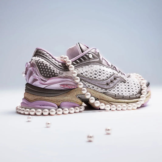 METAGIRL x Saucony ’Daughter of the Moon’ Arrives Sept 12