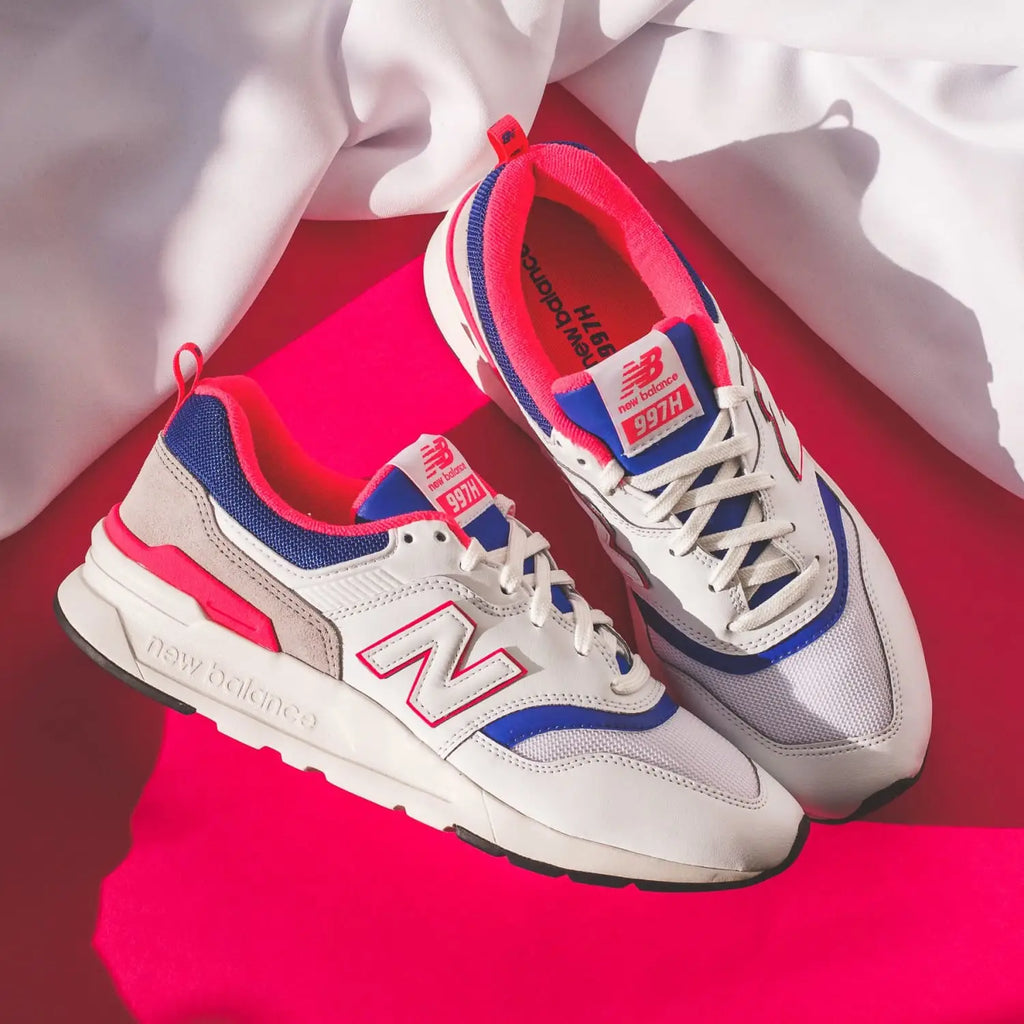 New balance sales 997 on foot