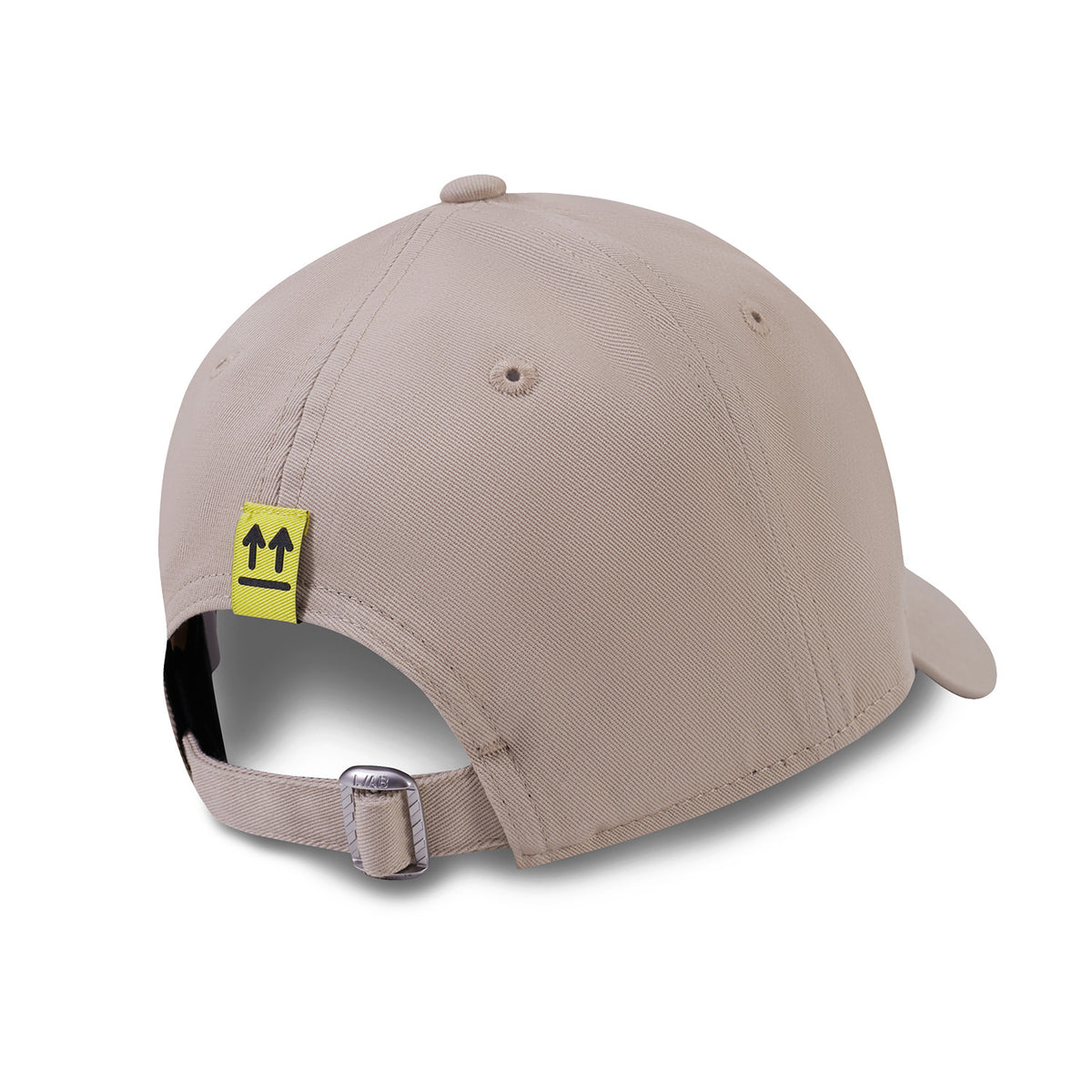 L/AB c/o Off-White Clamp Arrows Curved Brim Twill Cap Sesame