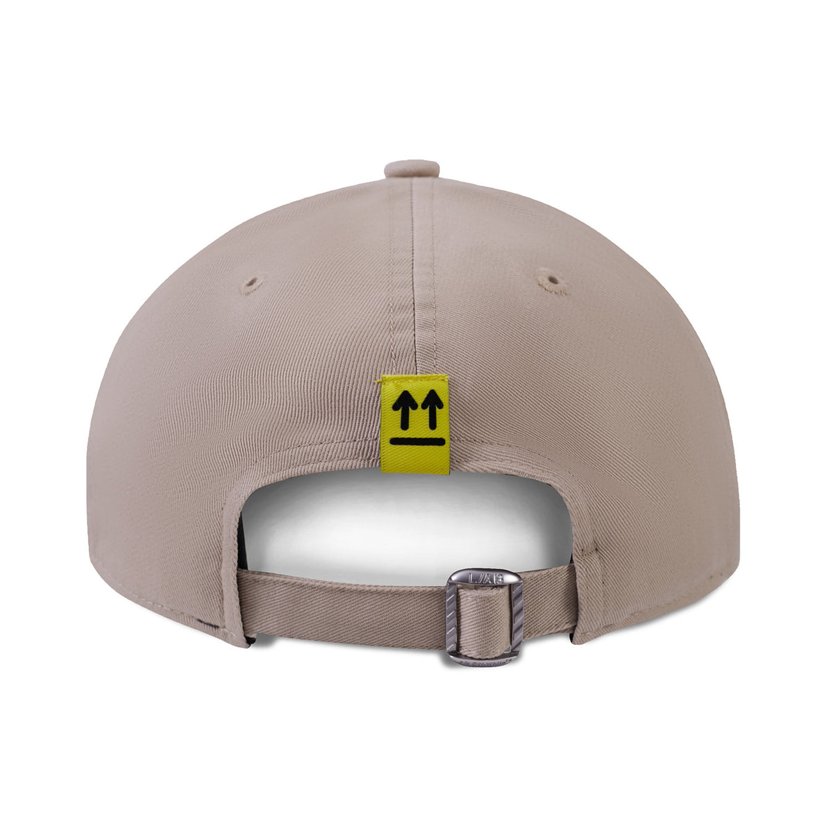 L/AB c/o Off-White Clamp Arrows Curved Brim Twill Cap Sesame