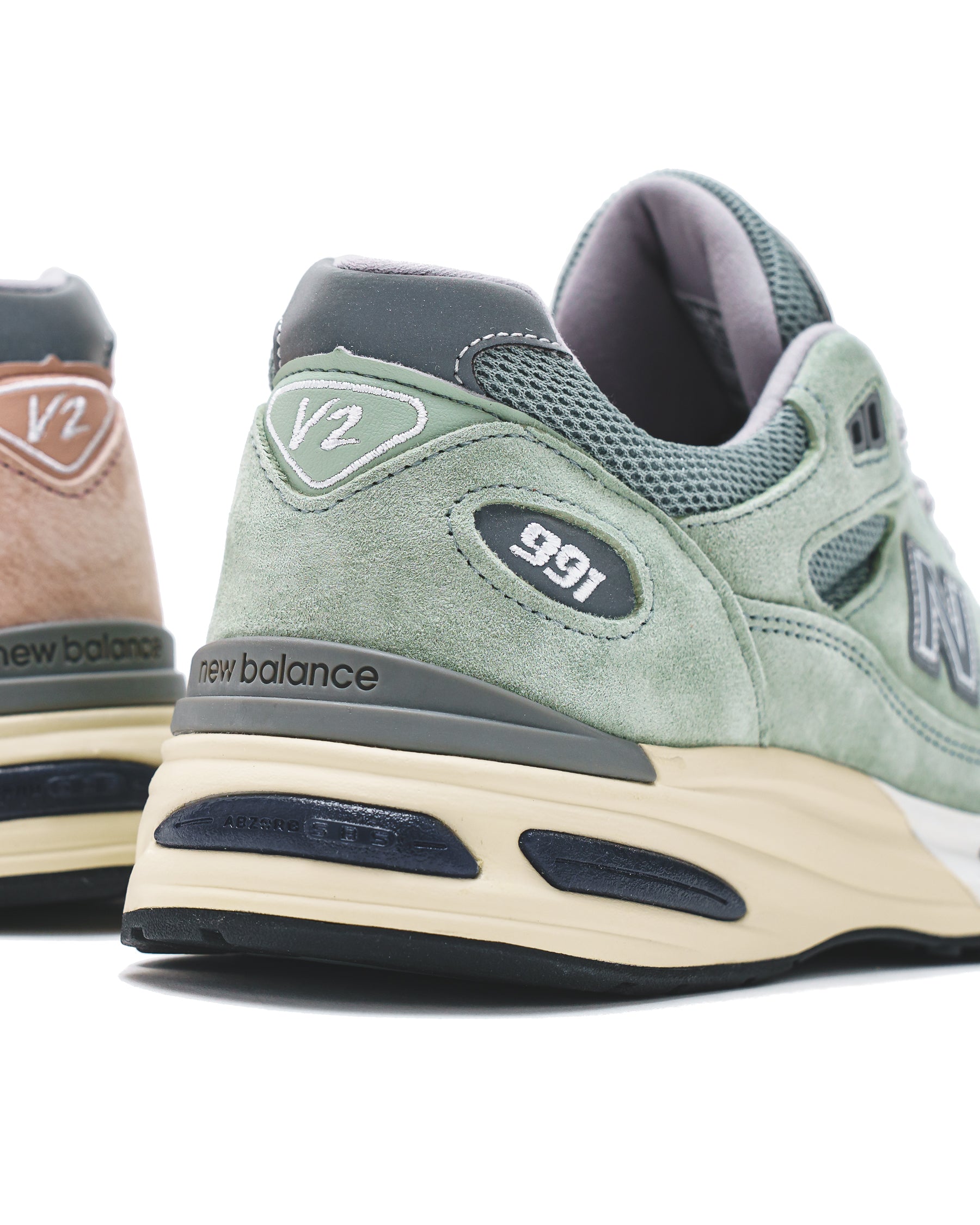 New Balance Unisex Made in UK 991v2 Sea Grass U991BB2
