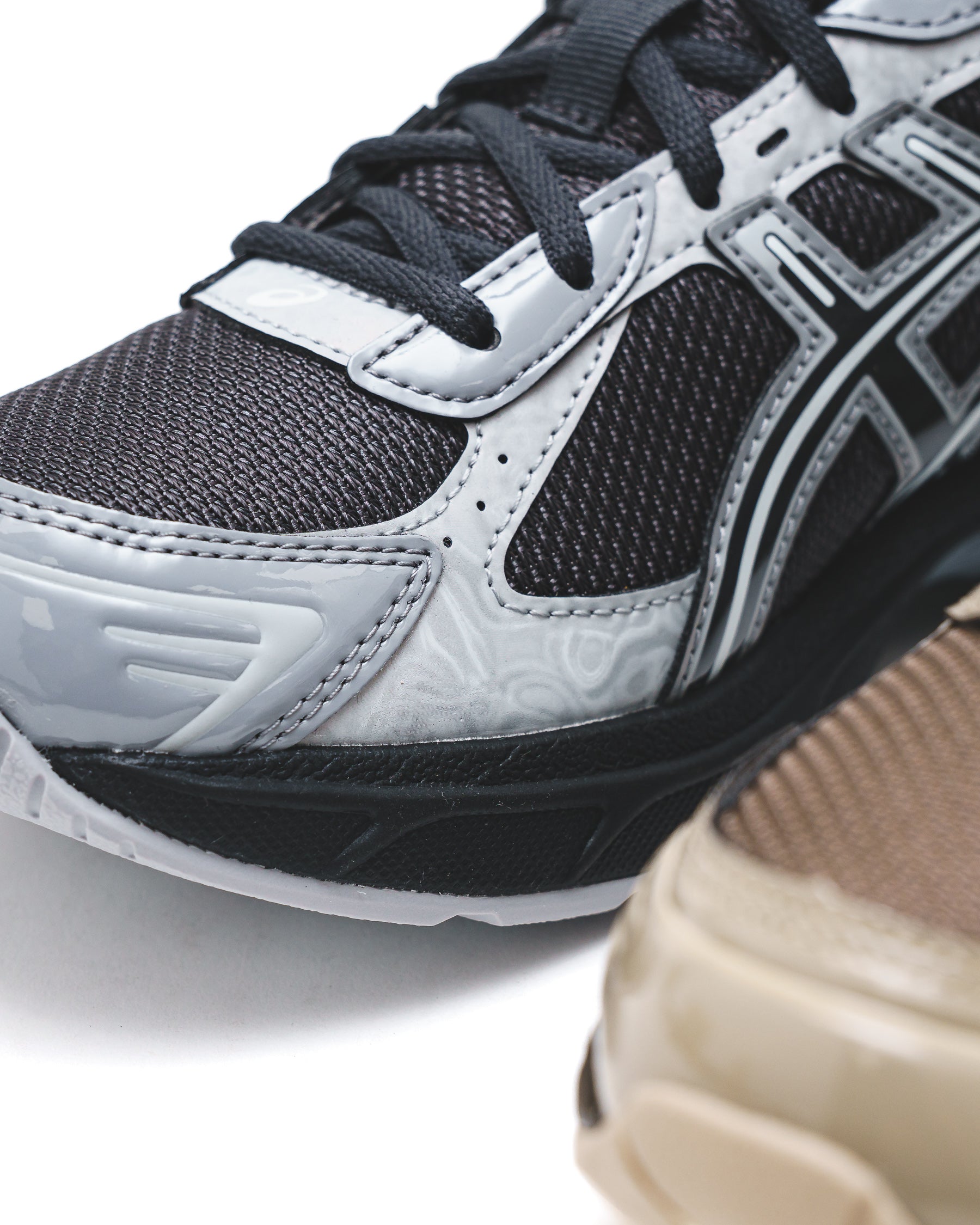 Asics Men Gel-1130 Sepia Brown Driftwood 1203B045-200