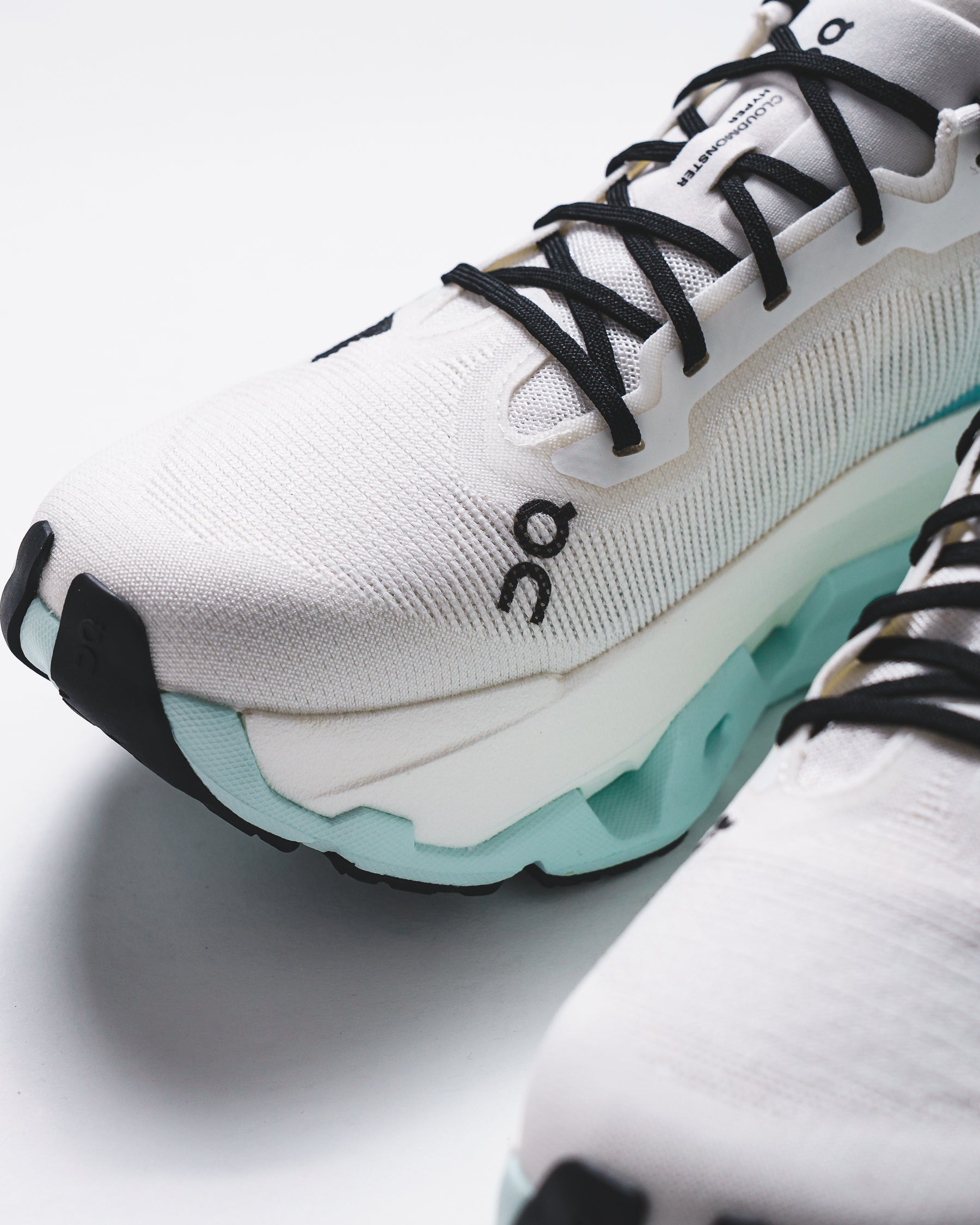 ON Women Cloudmonster 3 Hyper Ivory Flurry 3WG10045262