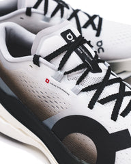 ON Women Cloudboom Max White Black 3WF30180462