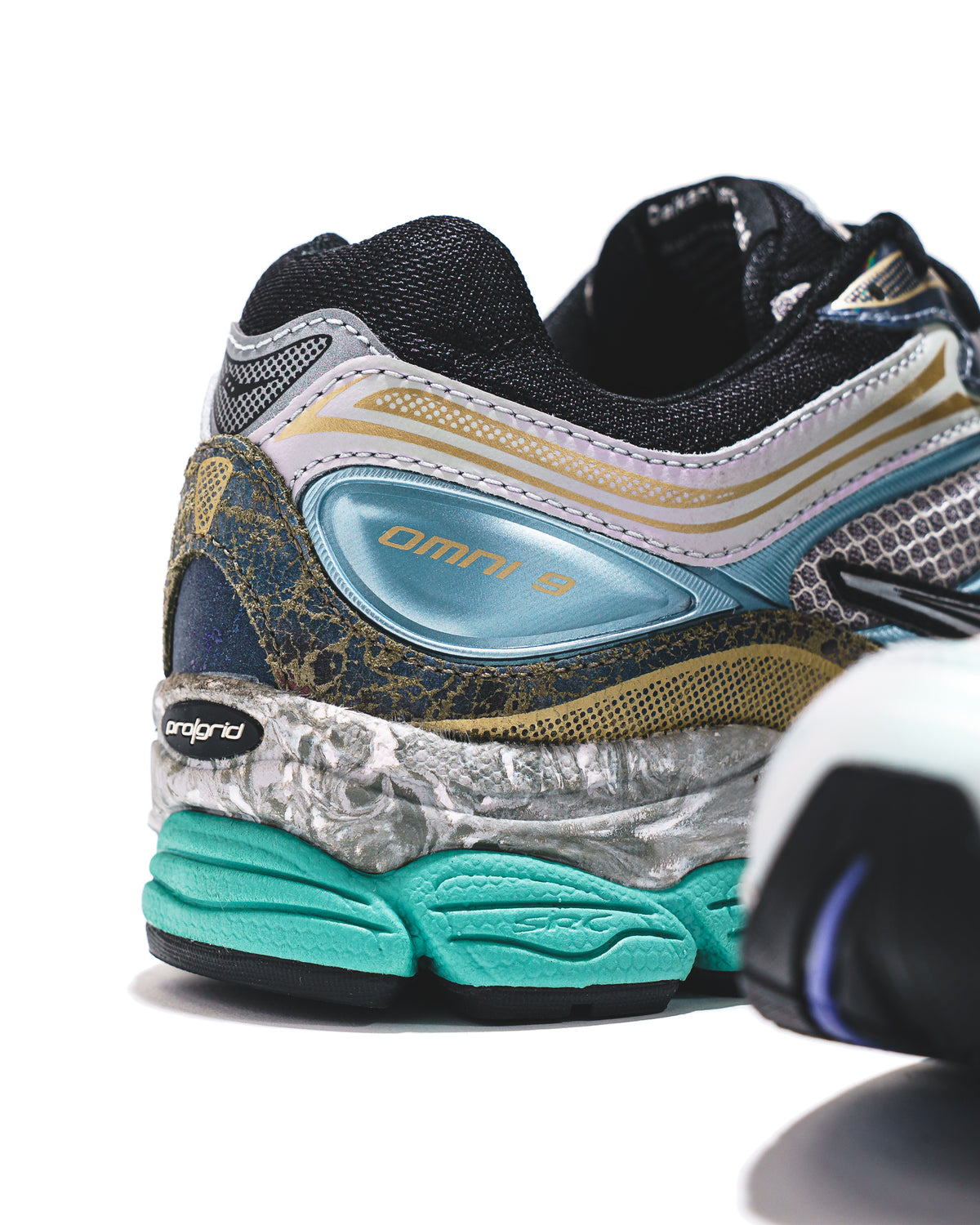 Saucony Men ProGrid OMNI 9 Owl Multi S101208-1001