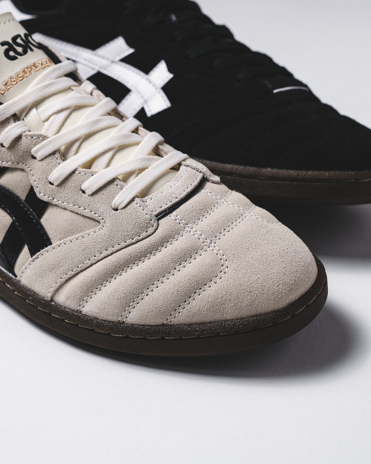Asics Men Leggerezza ST Cream Black 1203B184-100