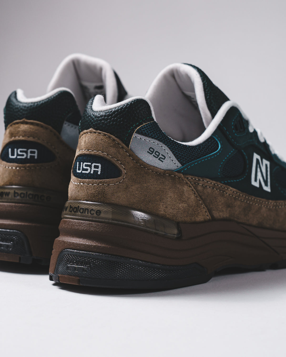 New Balance Men Made in USA 992 Medusa Green Thunder Brown U992BB