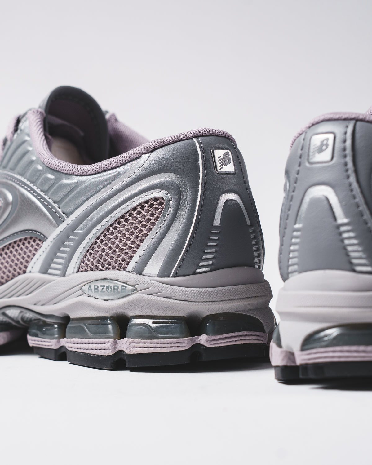 New Balance Men 1890A Truffle Salt Silver Metallic U18909VF