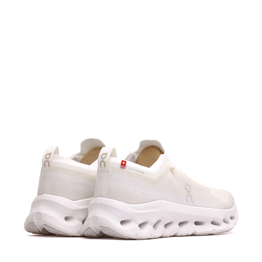 ON Women Cloudtilt Moon Zendaya White Frost 3WF30420664