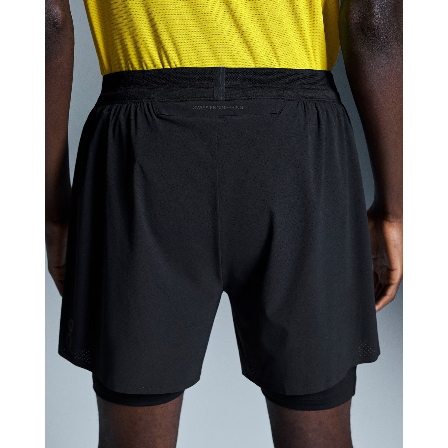 ON Men 5" Performance 2/1 Shorts Black