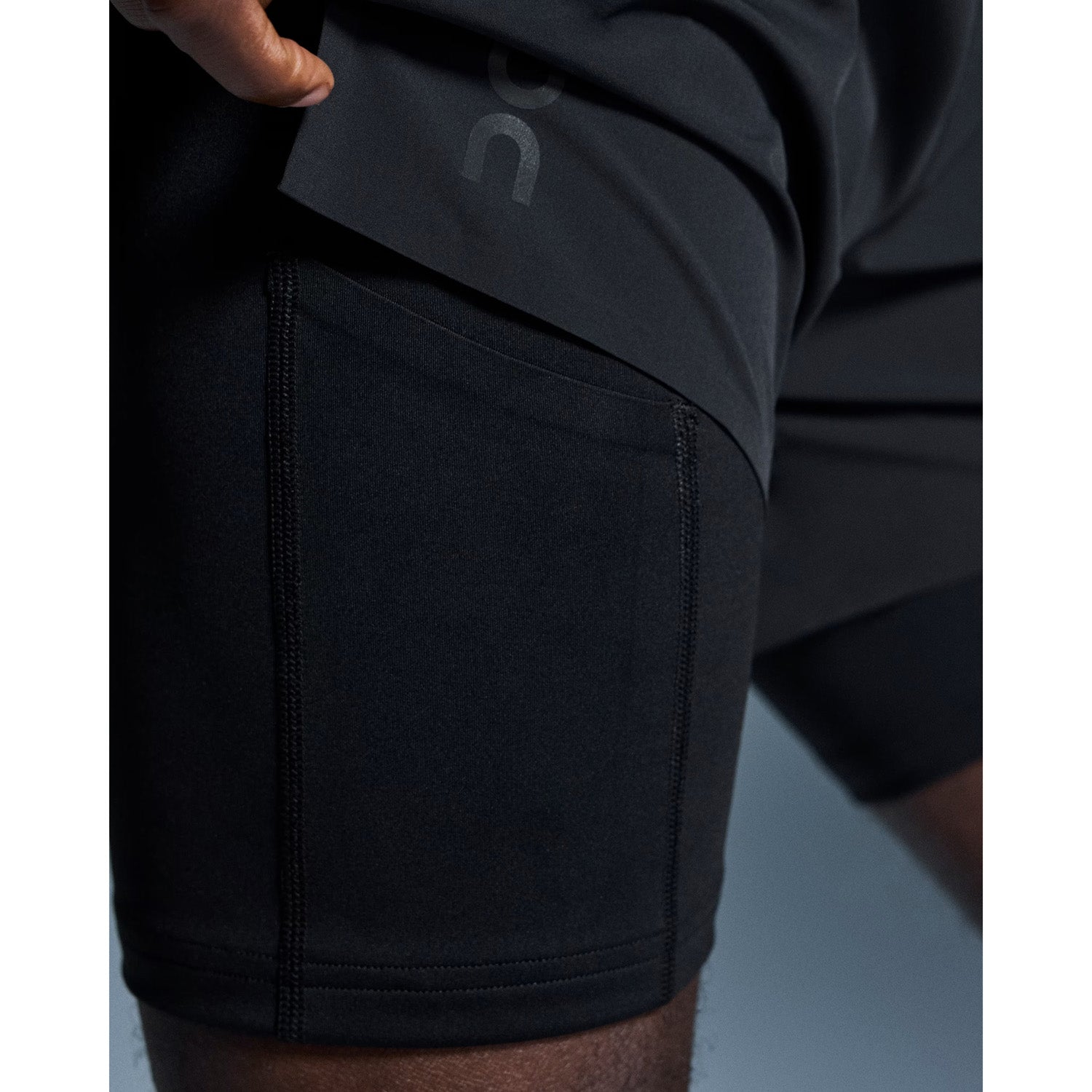 ON Men 5" Performance 2/1 Shorts Black