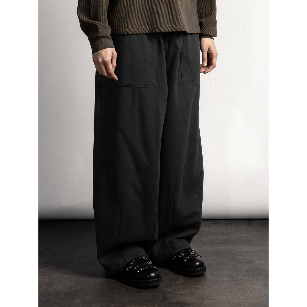 SCRT Balloon Joggers Black