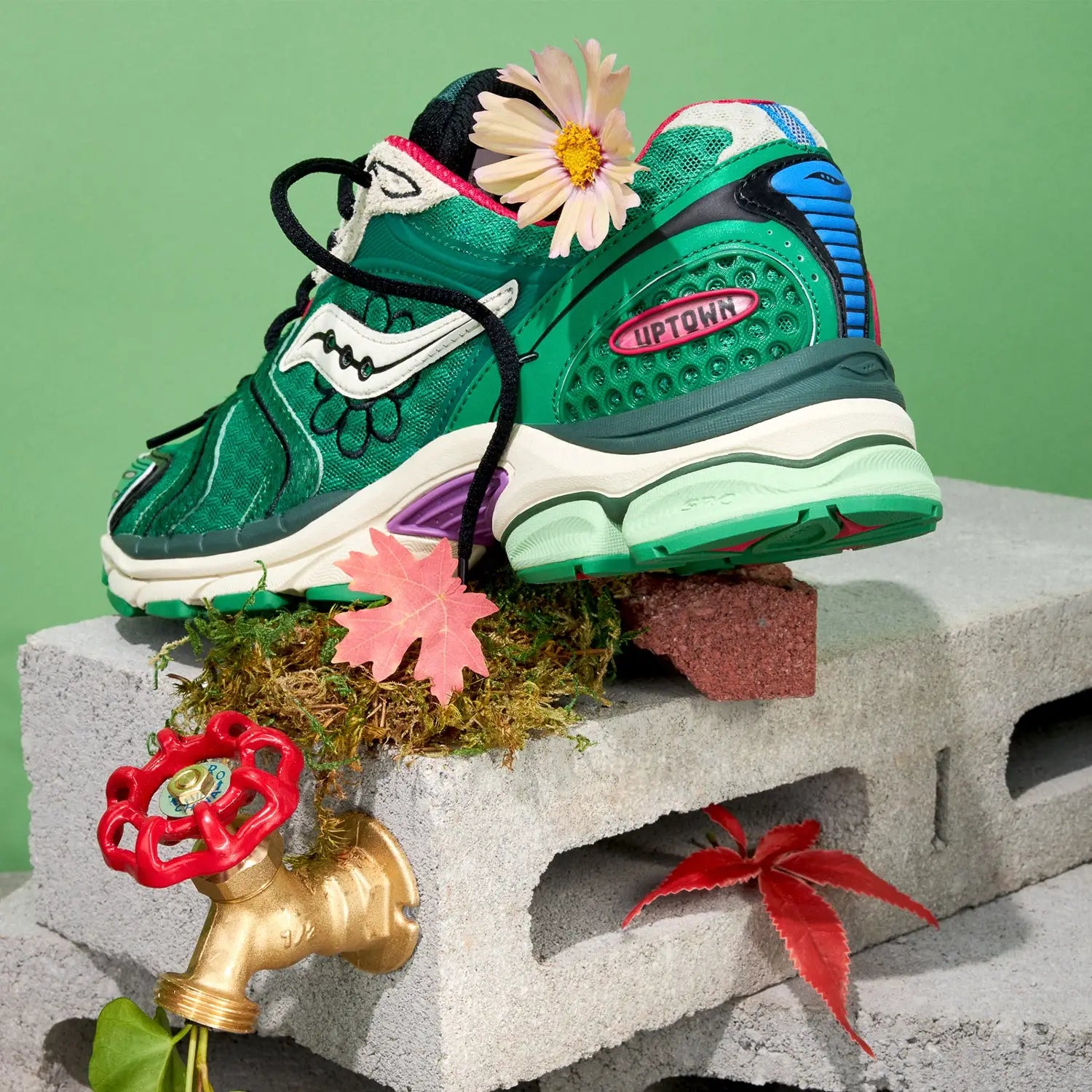 Jae Tips and Saucony Bloom Together with the ProGrid Triumph 4 on Oct 10
