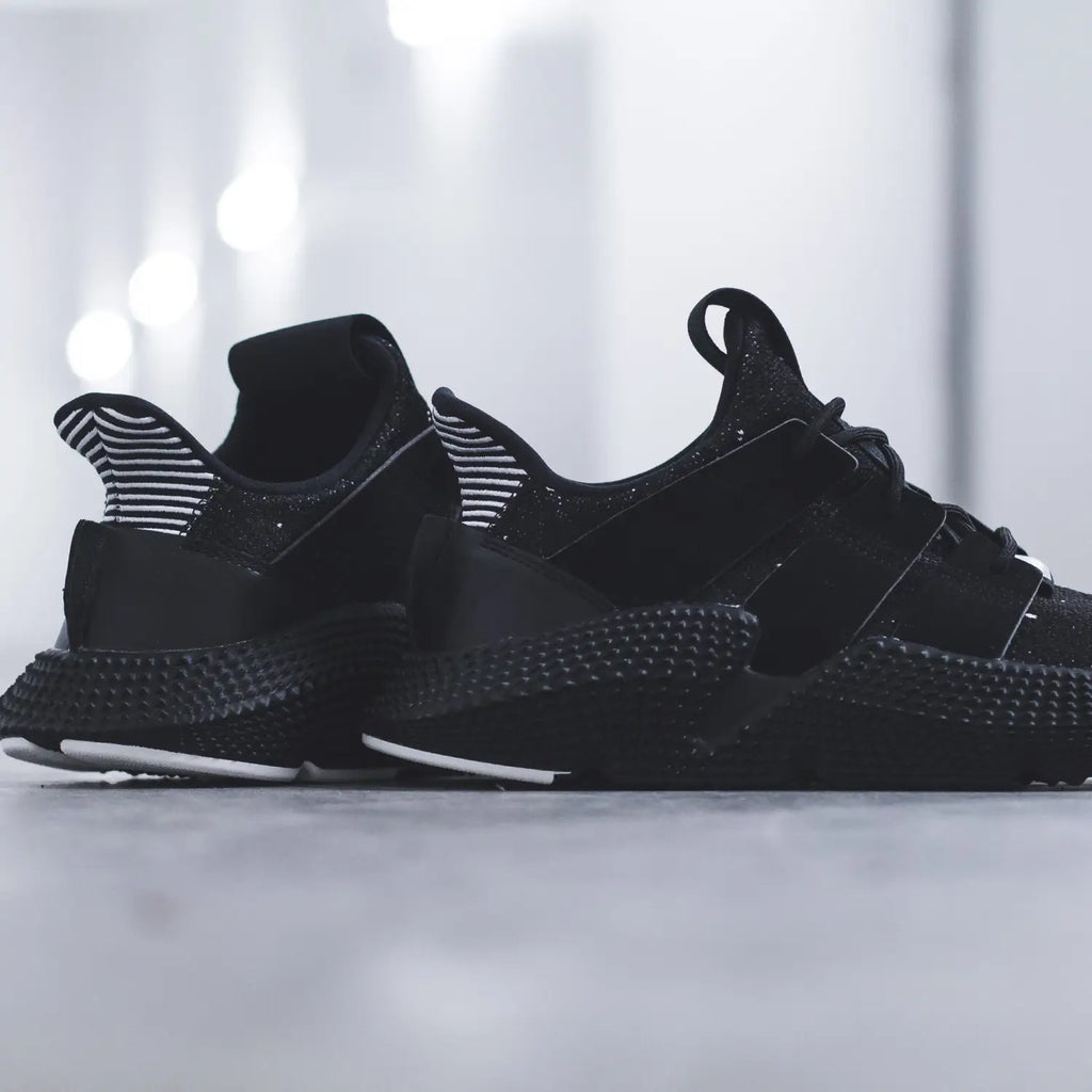 adidas Originals Prophere in Black/White - (BB2681)